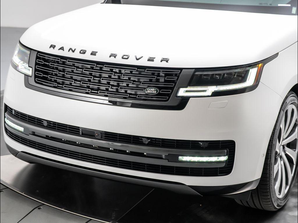 new 2025 Land Rover Range Rover car