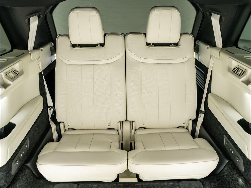 new 2025 Land Rover Range Rover car