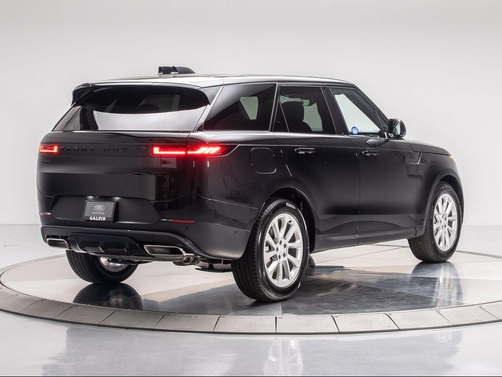 new 2025 Land Rover Range Rover Sport car