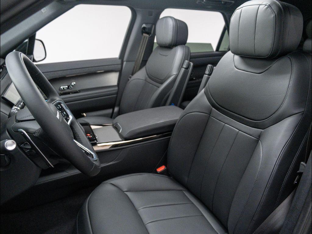 new 2025 Land Rover Range Rover Sport car