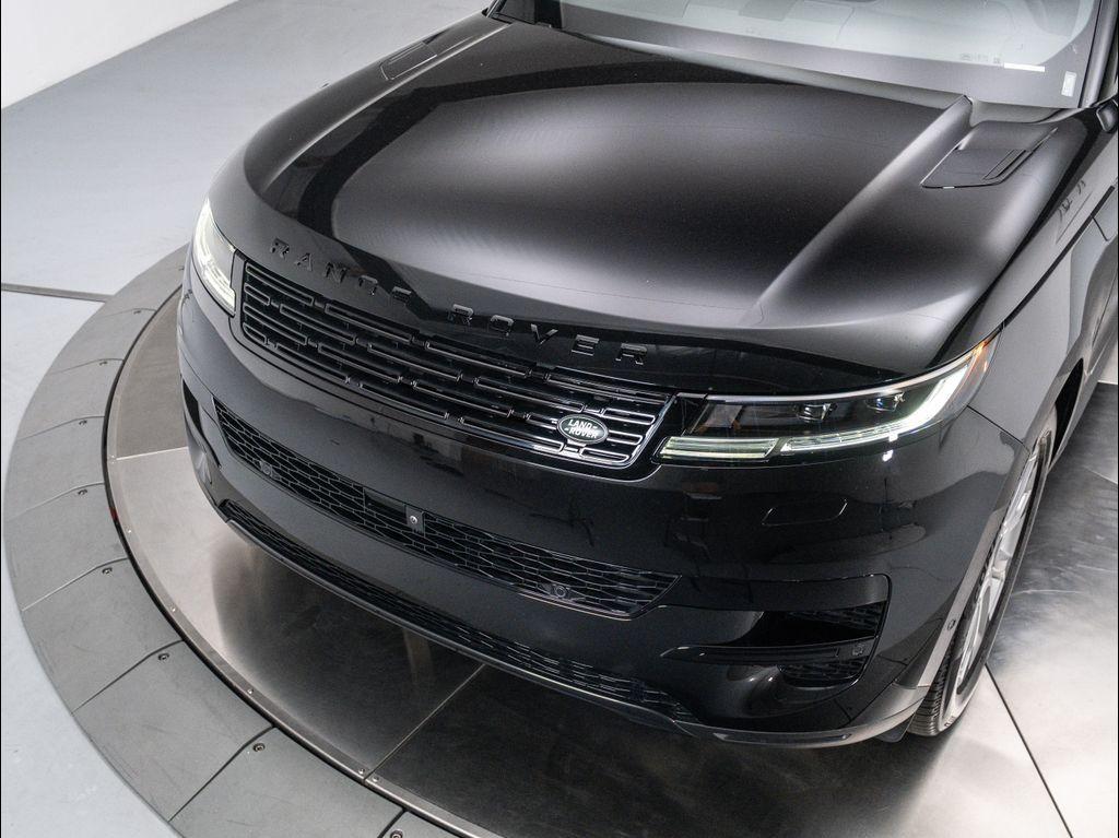 new 2025 Land Rover Range Rover Sport car