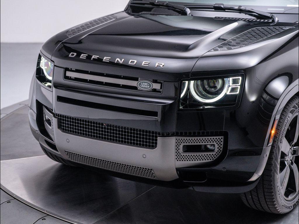 new 2025 Land Rover Defender car