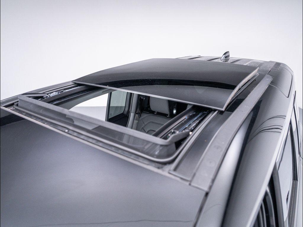 new 2025 Land Rover Defender car