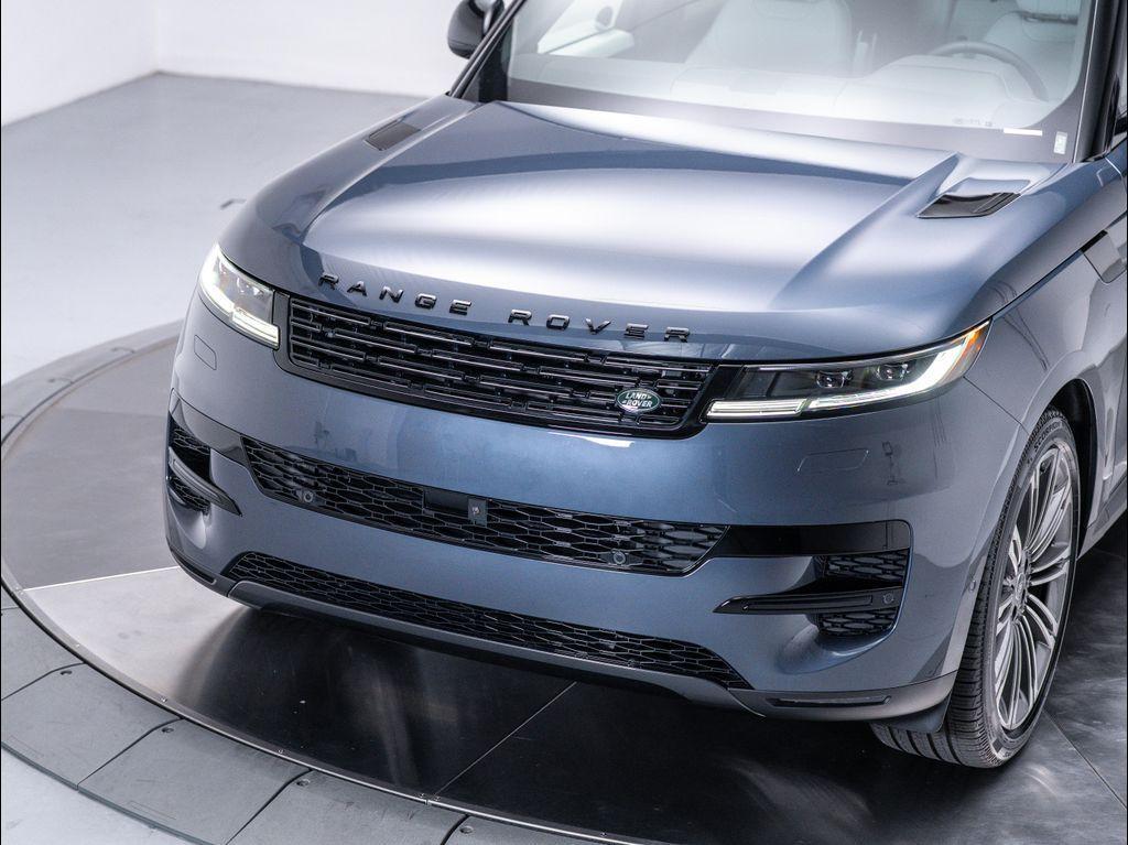 new 2025 Land Rover Range Rover Sport car