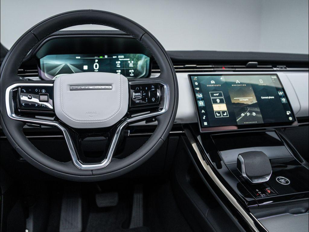 new 2025 Land Rover Range Rover Sport car
