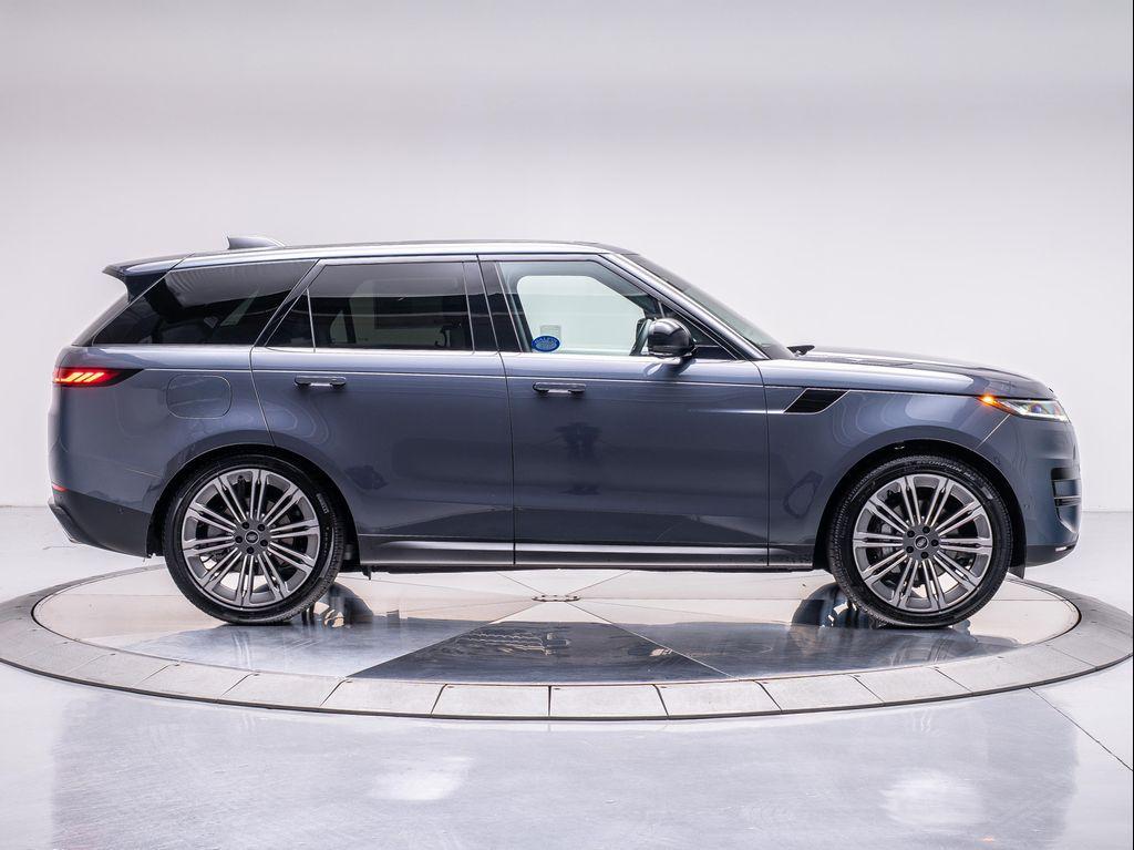 new 2025 Land Rover Range Rover Sport car