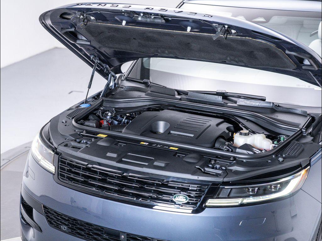 new 2025 Land Rover Range Rover Sport car