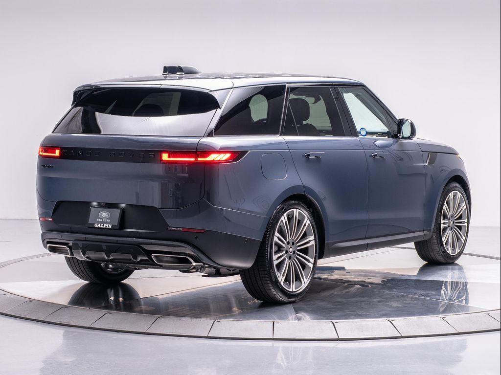 new 2025 Land Rover Range Rover Sport car