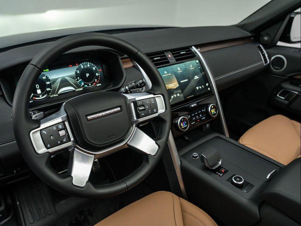 new 2025 Land Rover Discovery car, priced at $82,293