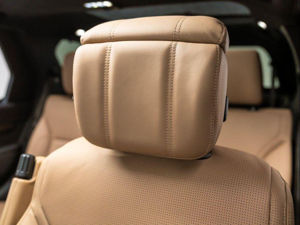 new 2025 Land Rover Discovery car, priced at $82,293