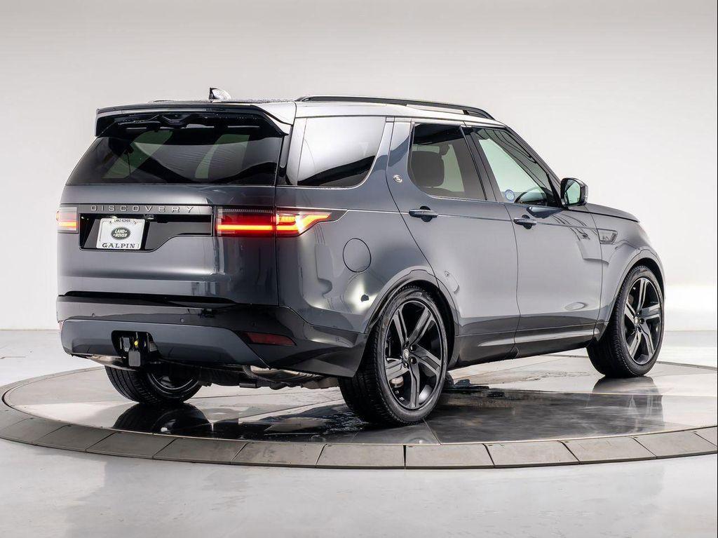 new 2025 Land Rover Discovery car, priced at $82,293
