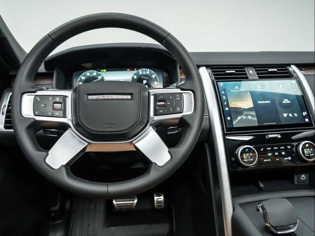 new 2025 Land Rover Discovery car, priced at $82,293
