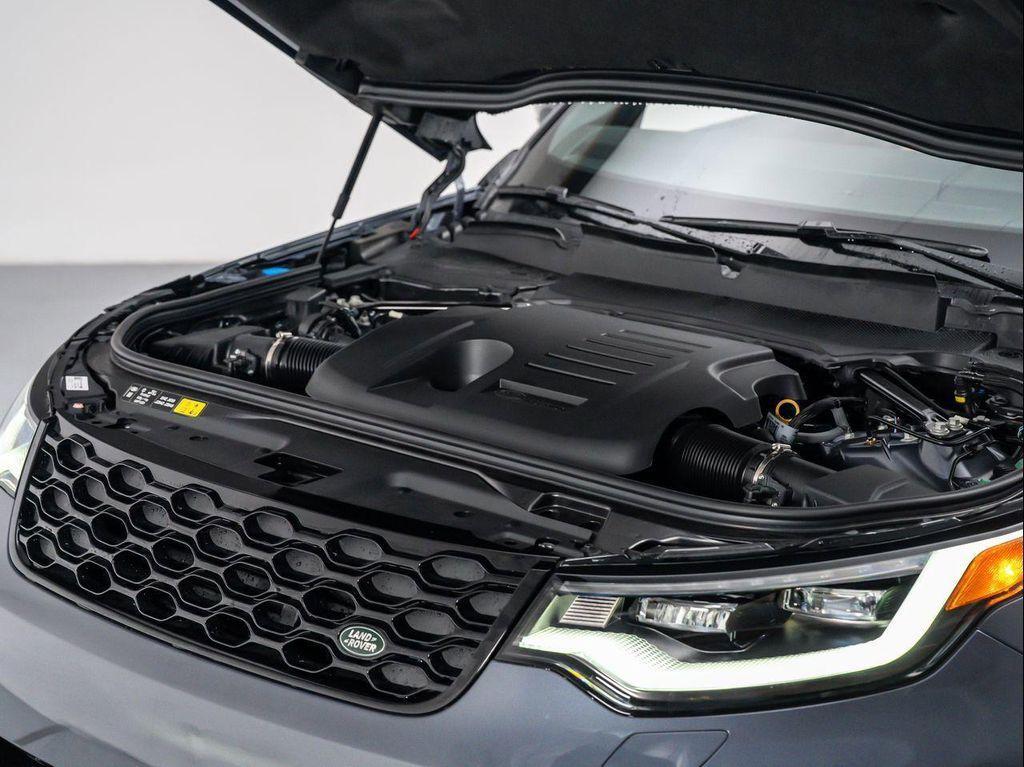 new 2025 Land Rover Discovery car, priced at $82,293