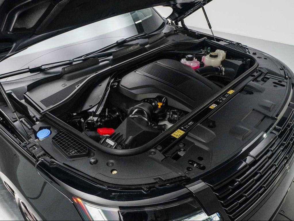 new 2025 Land Rover Range Rover car