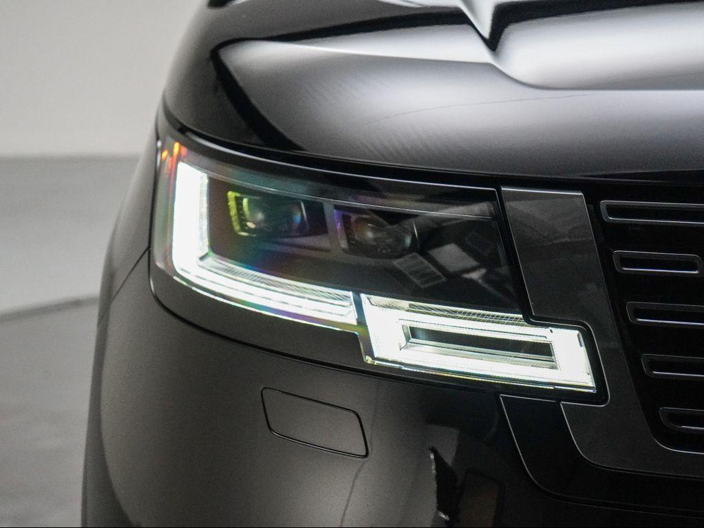 new 2025 Land Rover Range Rover car