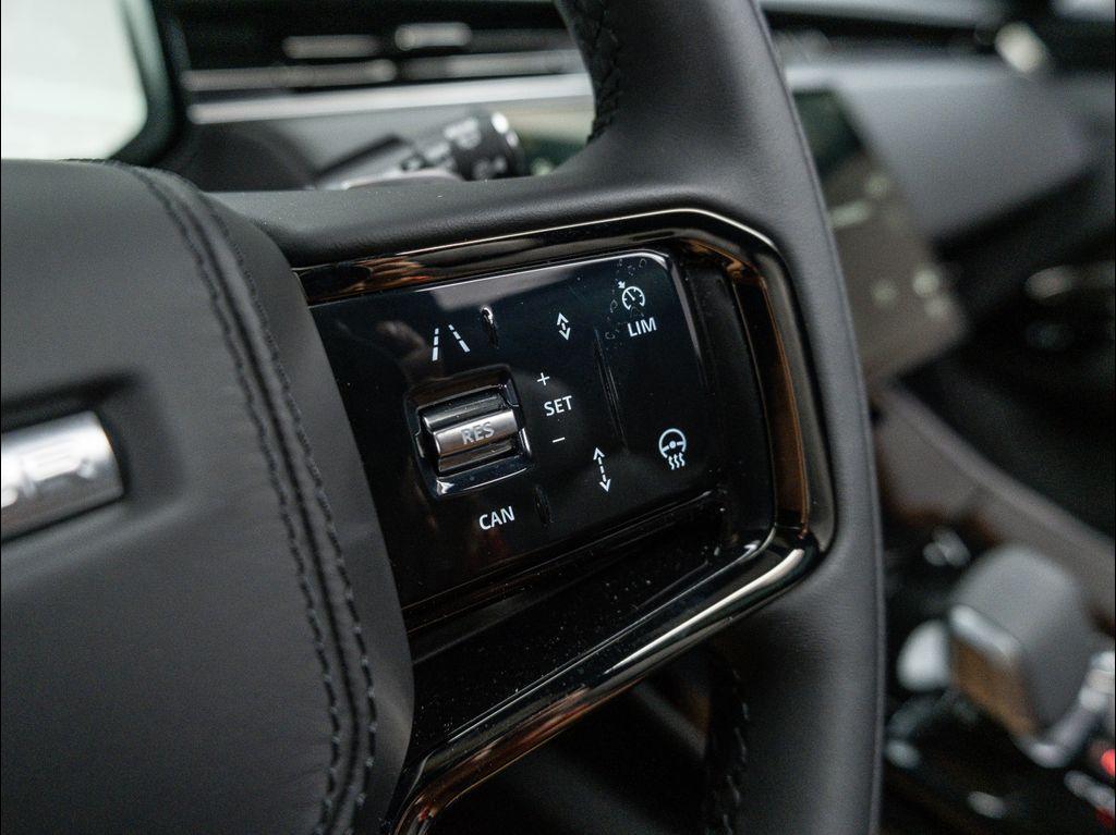 new 2025 Land Rover Range Rover Sport car