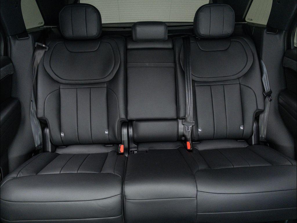 new 2025 Land Rover Range Rover Sport car