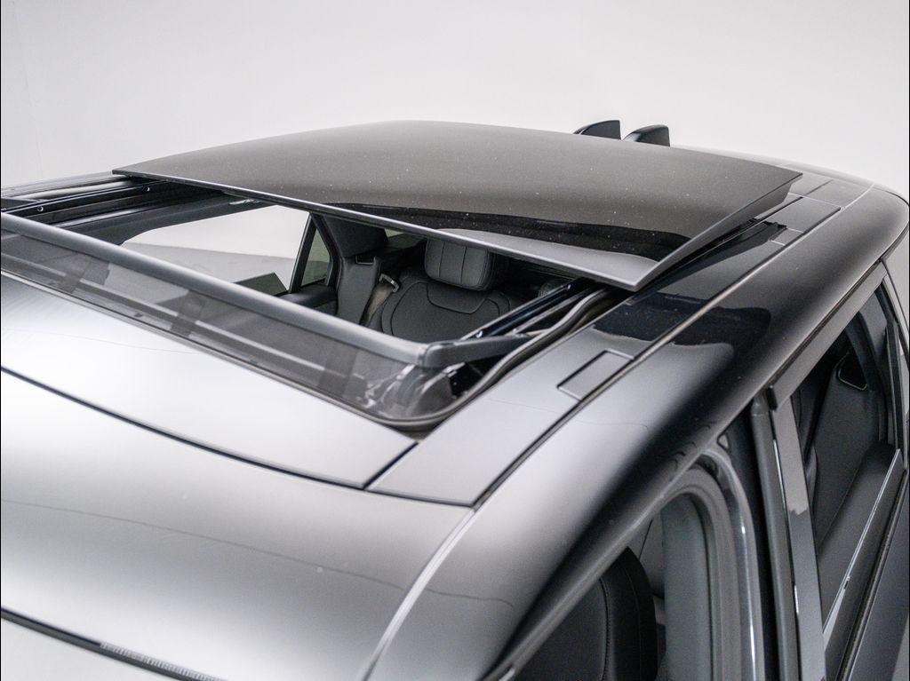 new 2025 Land Rover Range Rover Sport car