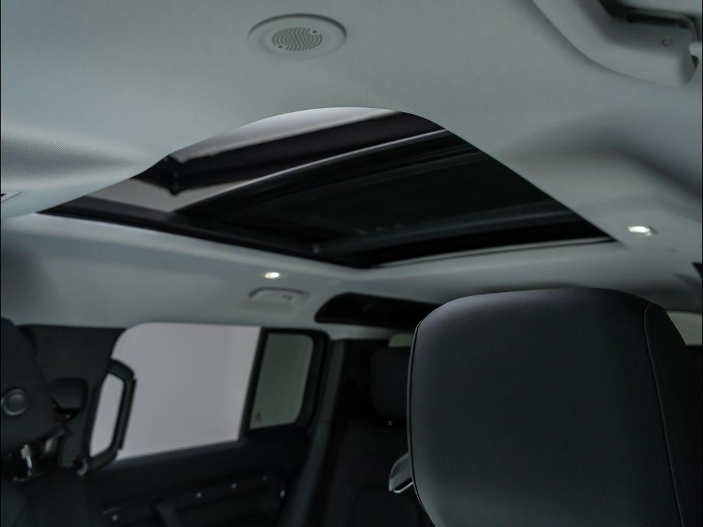 new 2025 Land Rover Defender car