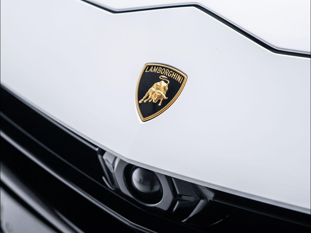 used 2023 Lamborghini Urus car, priced at $284,950