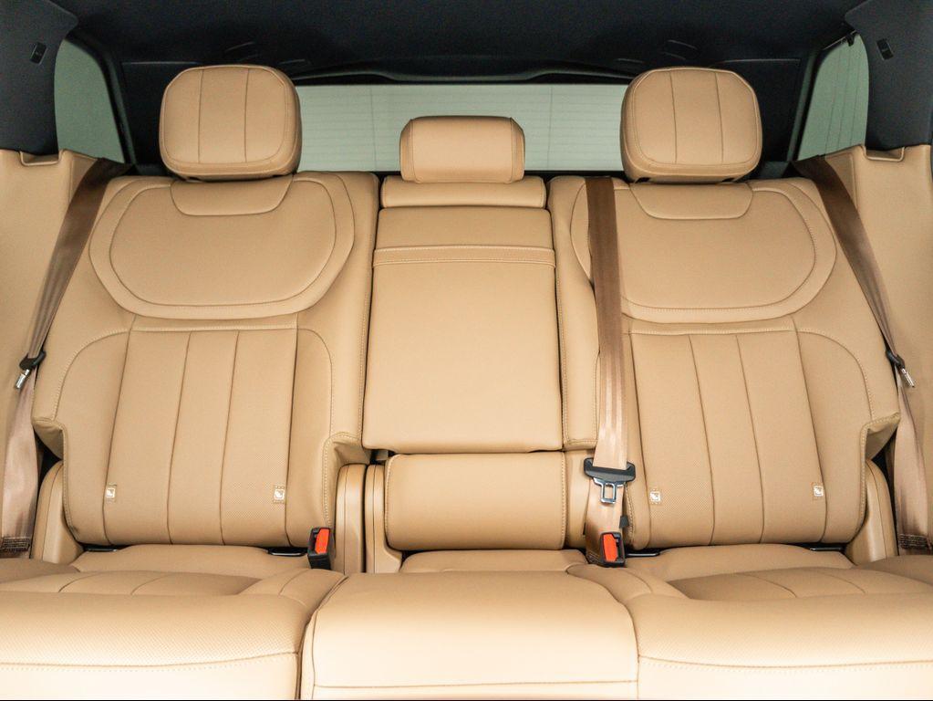 new 2025 Land Rover Range Rover Sport car