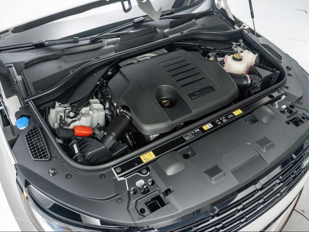 new 2025 Land Rover Range Rover Sport car