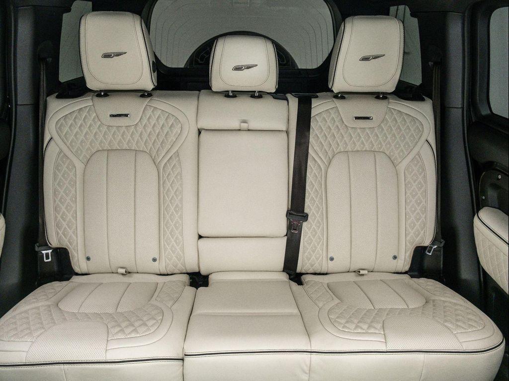 new 2025 Land Rover Defender car