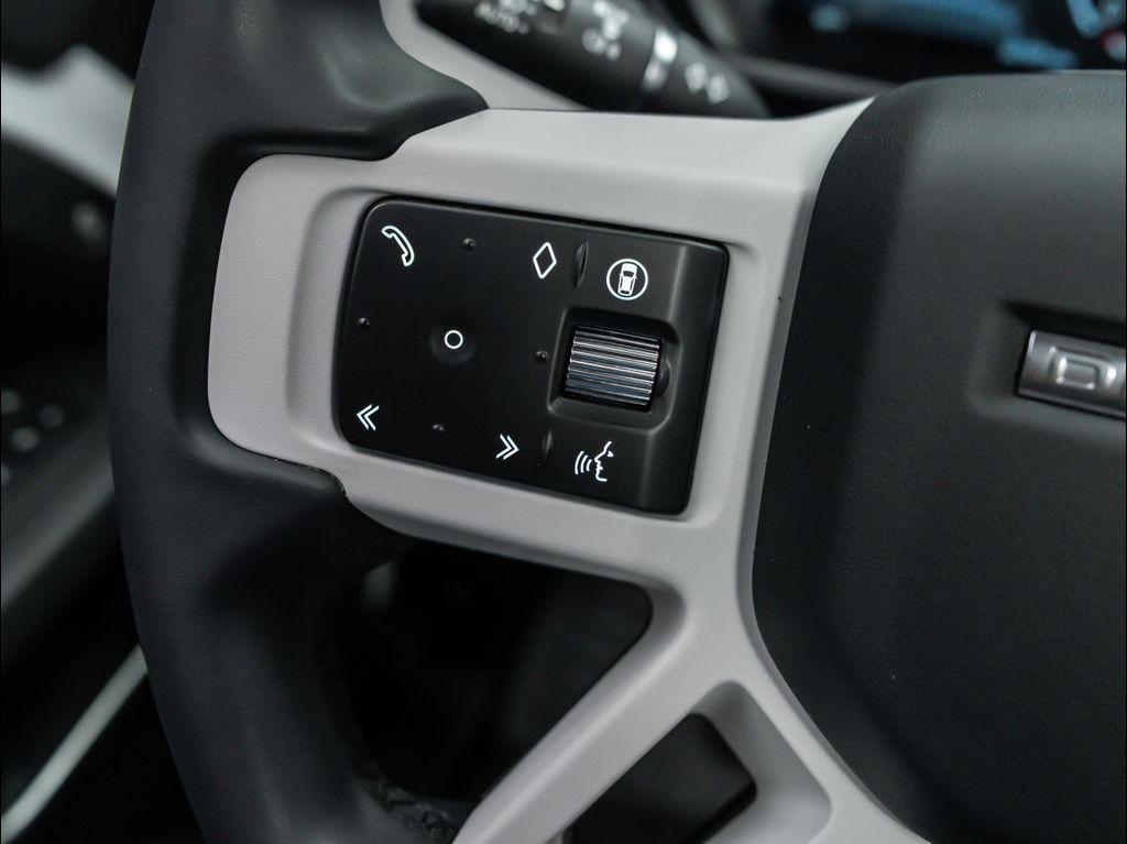 new 2025 Land Rover Defender car