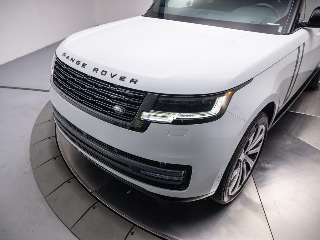 new 2025 Land Rover Range Rover car