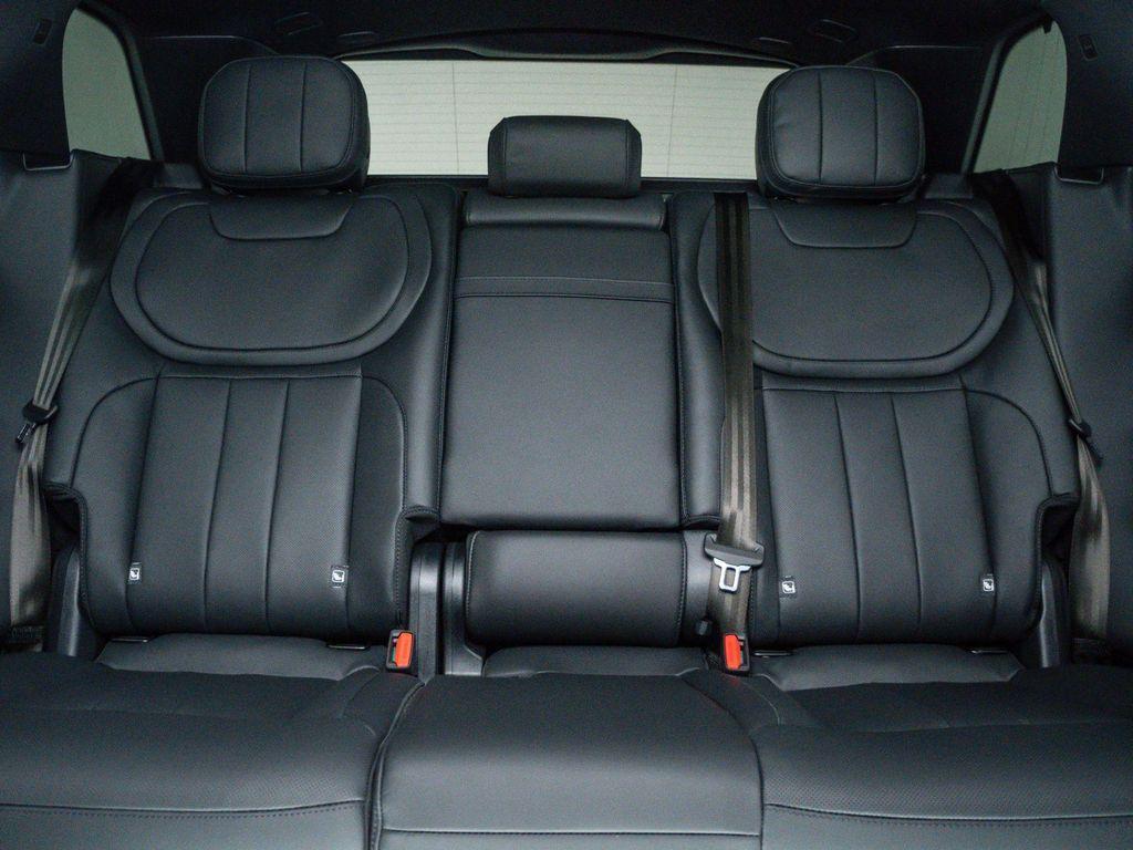 new 2025 Land Rover Range Rover Sport car