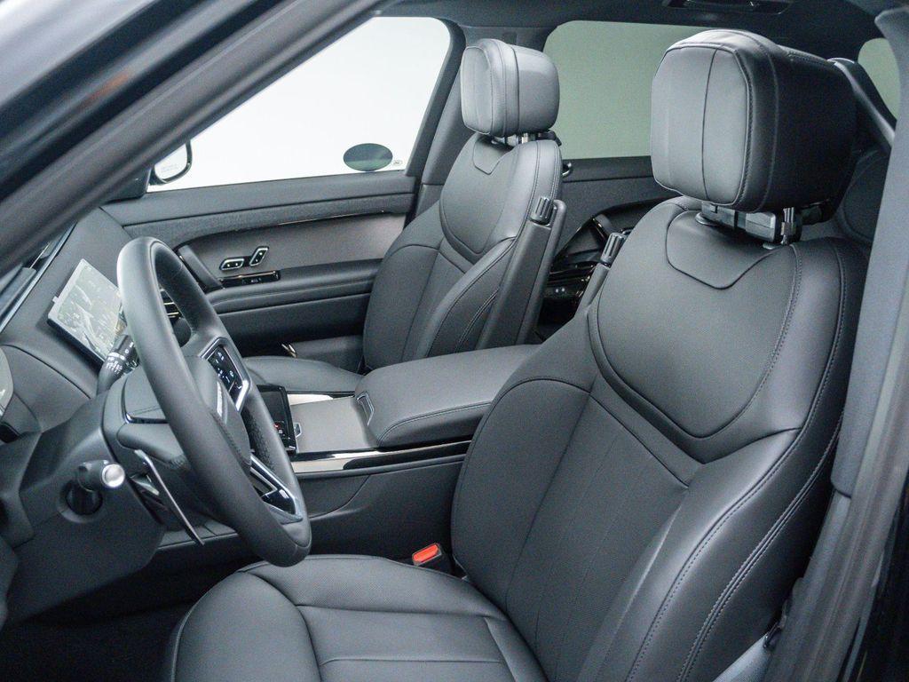new 2025 Land Rover Range Rover Sport car