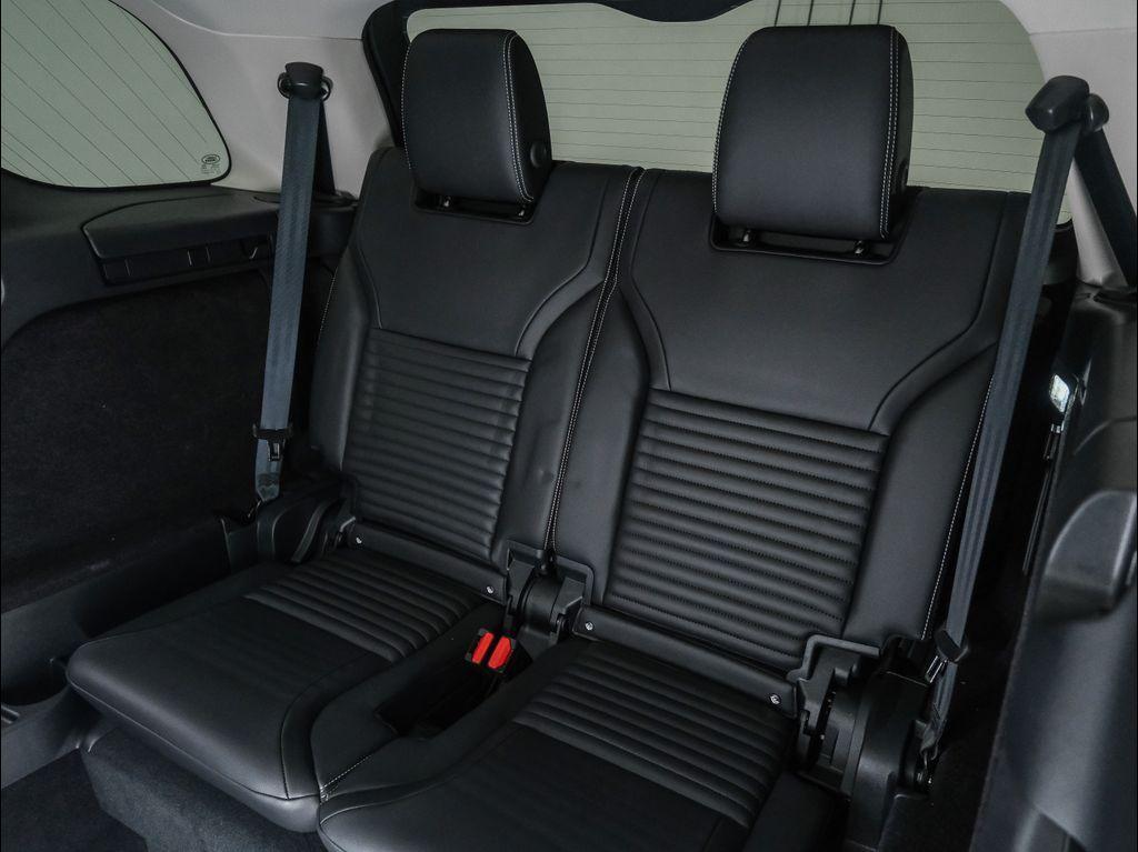 new 2024 Land Rover Discovery car, priced at $66,408
