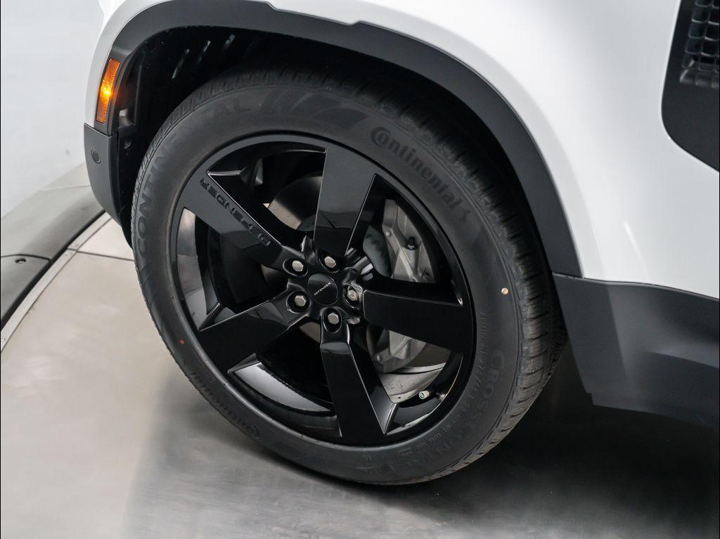 new 2026 Land Rover Defender car