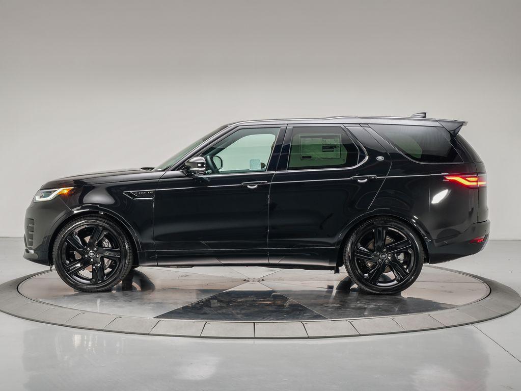 new 2025 Land Rover Discovery car, priced at $70,525