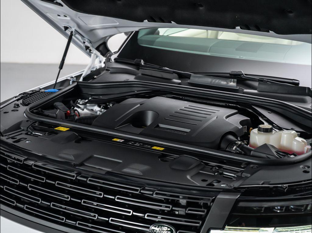 new 2025 Land Rover Range Rover car
