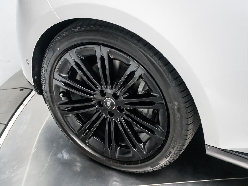 new 2025 Land Rover Range Rover car