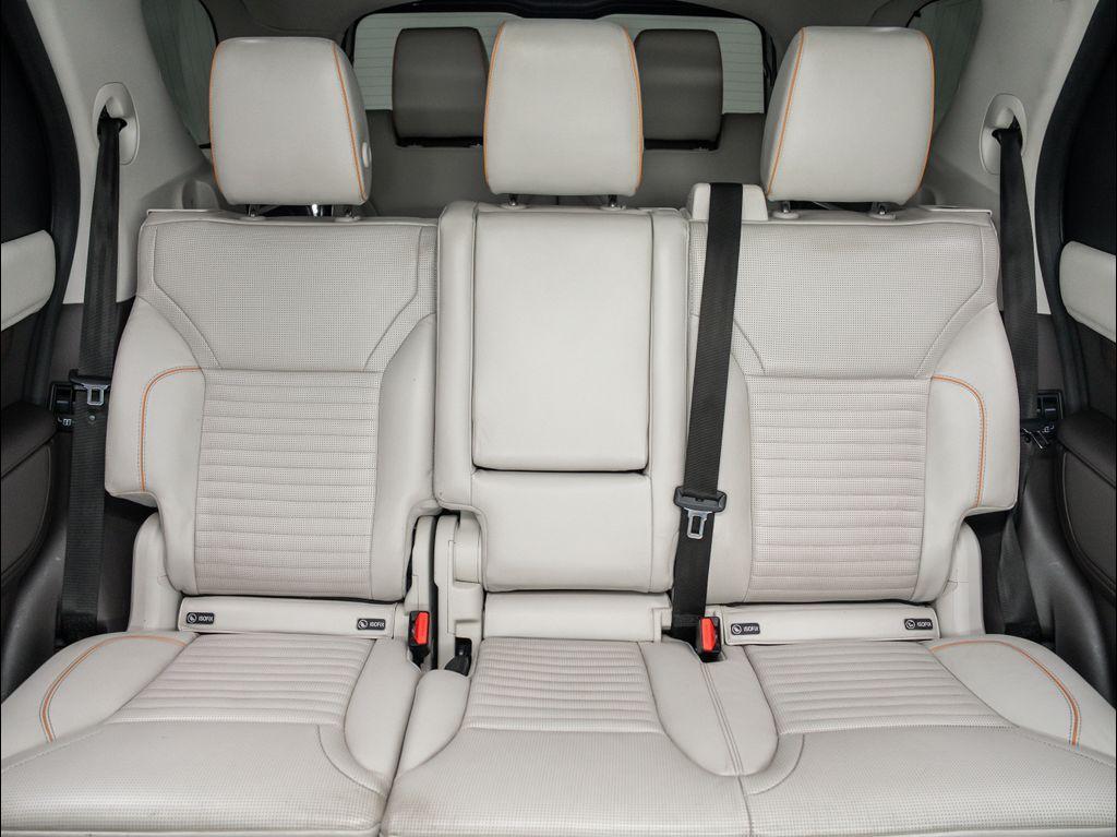used 2017 Land Rover Discovery car, priced at $18,944