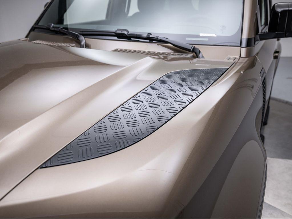 new 2025 Land Rover Defender car