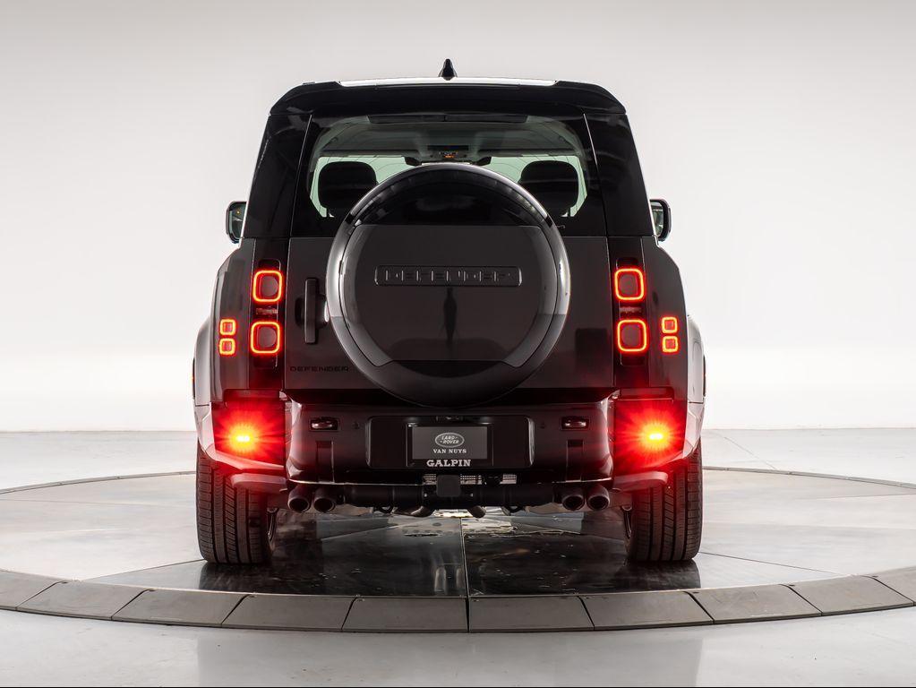 new 2025 Land Rover Defender car
