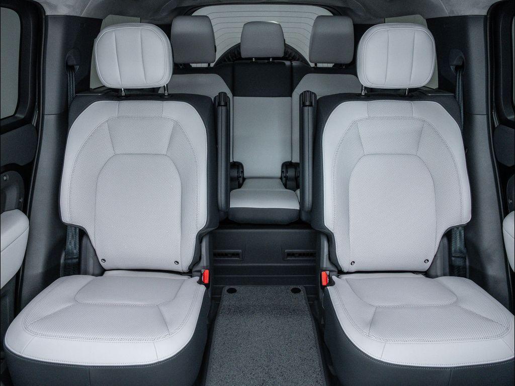 new 2025 Land Rover Defender car