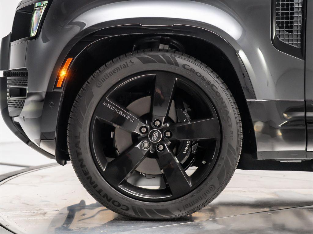 new 2025 Land Rover Defender car