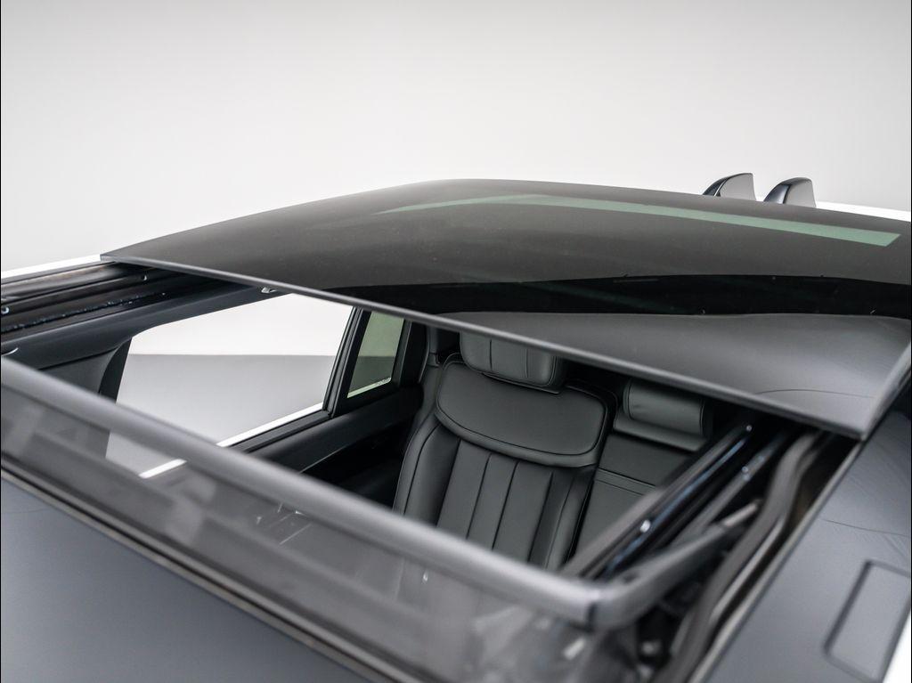 new 2025 Land Rover Range Rover car