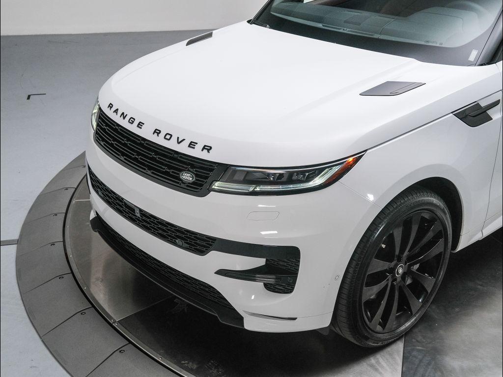 new 2025 Land Rover Range Rover Sport car