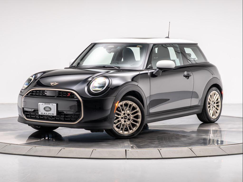used 2025 MINI Hardtop car, priced at $31,350