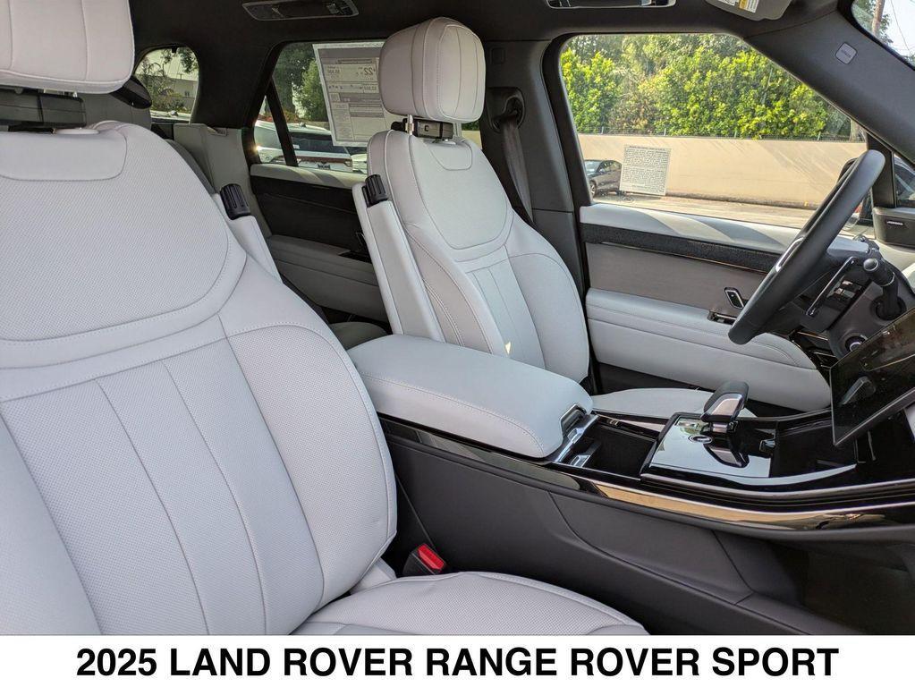 new 2025 Land Rover Range Rover Sport car