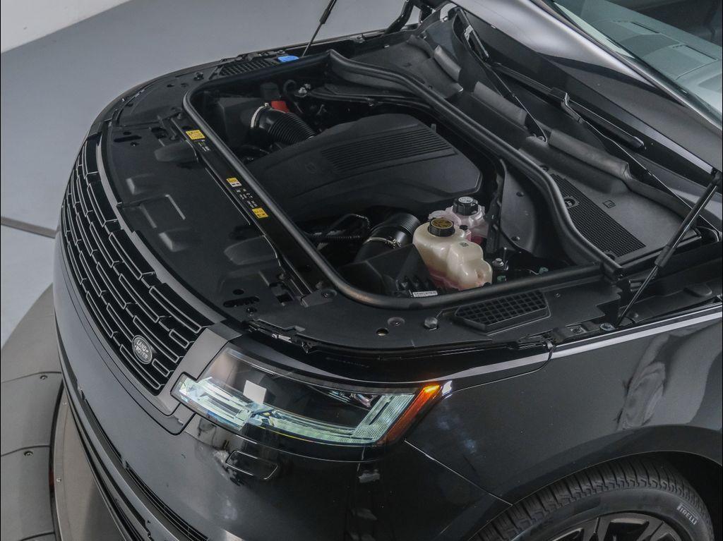 new 2025 Land Rover Range Rover car