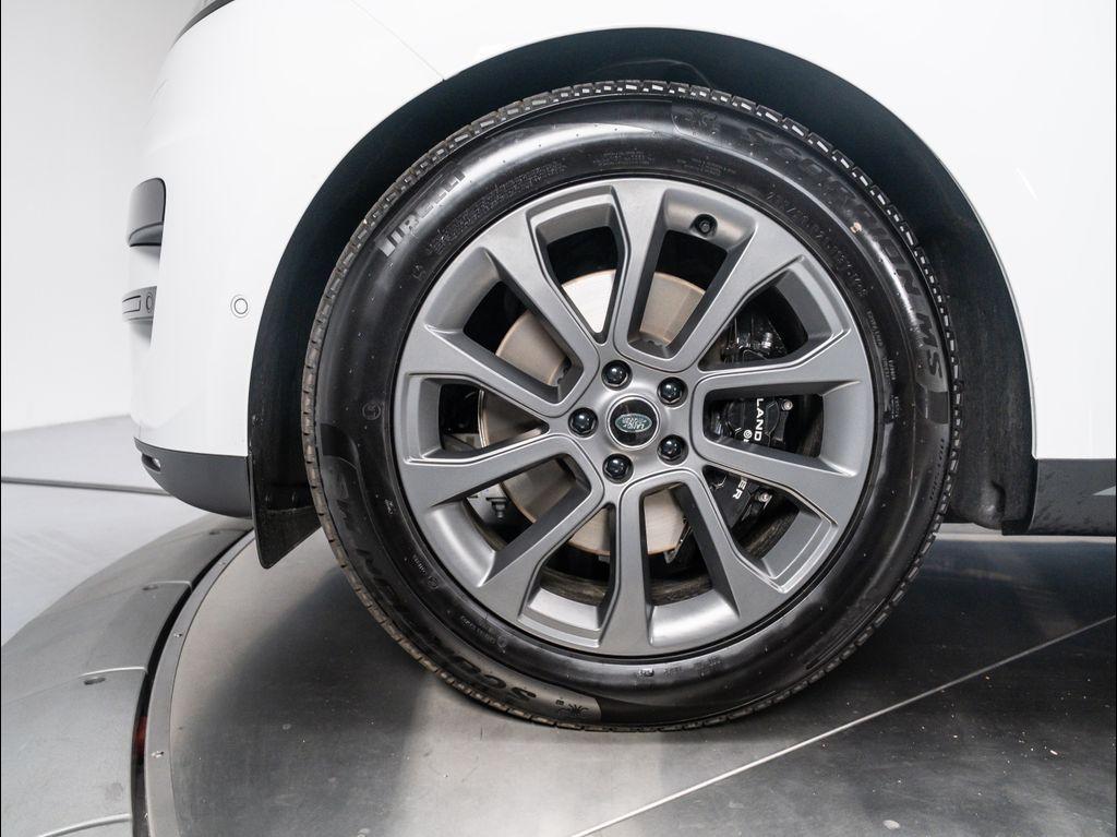 new 2025 Land Rover Range Rover Sport car
