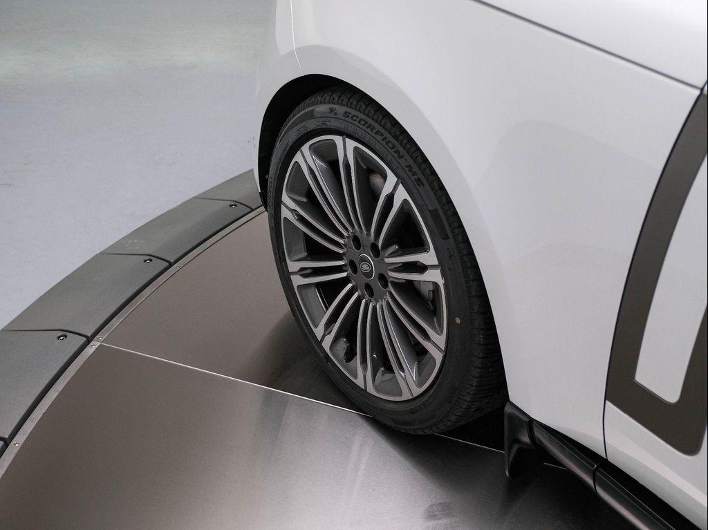 new 2025 Land Rover Range Rover car
