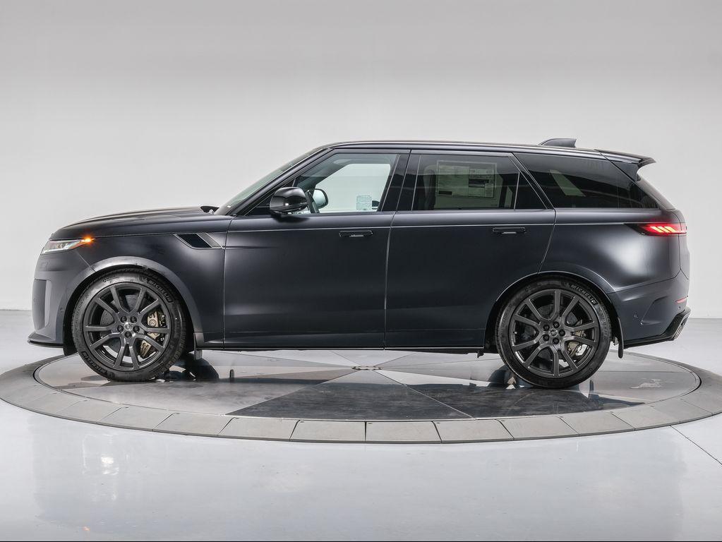 new 2025 Land Rover Range Rover Sport car
