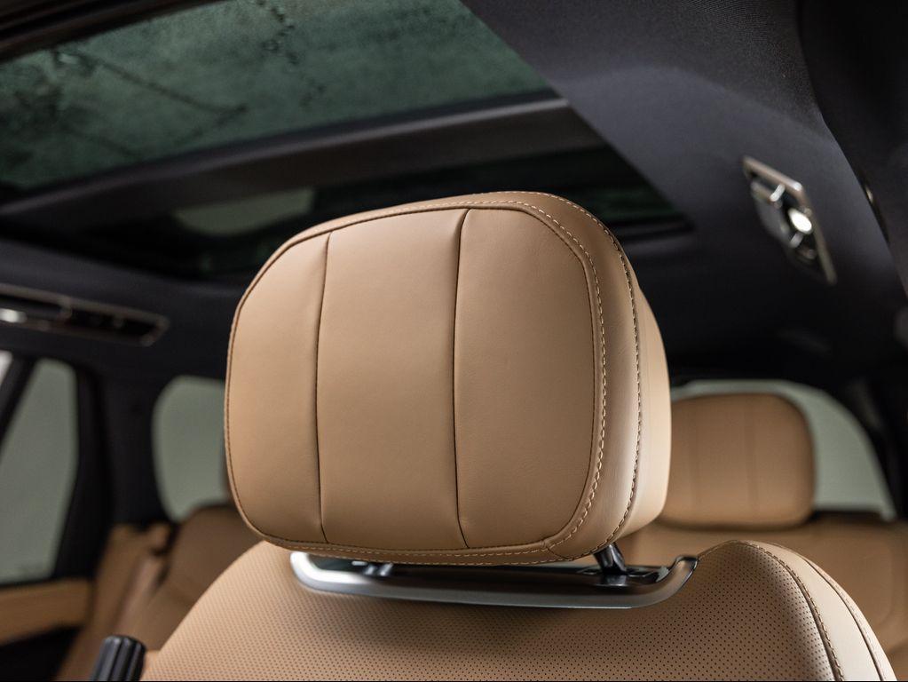 new 2025 Land Rover Range Rover car